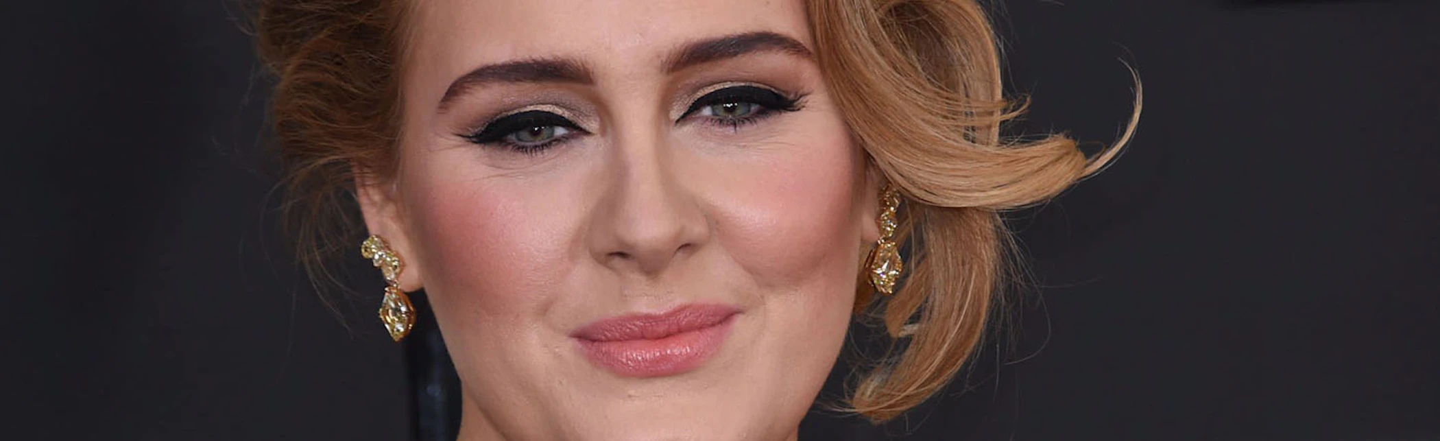 media/blog/images/tutorial-eyeliner-cat-eye.jpg